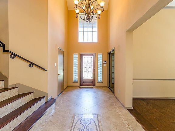 4th image of 2606 Stonebury Ln