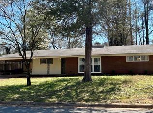 111 Park Cir, Florence, AL 35630