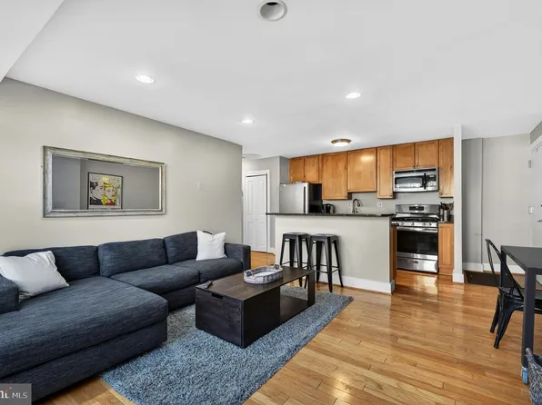 4840 Macarthur Blvd NW #408, Washington, DC 20007