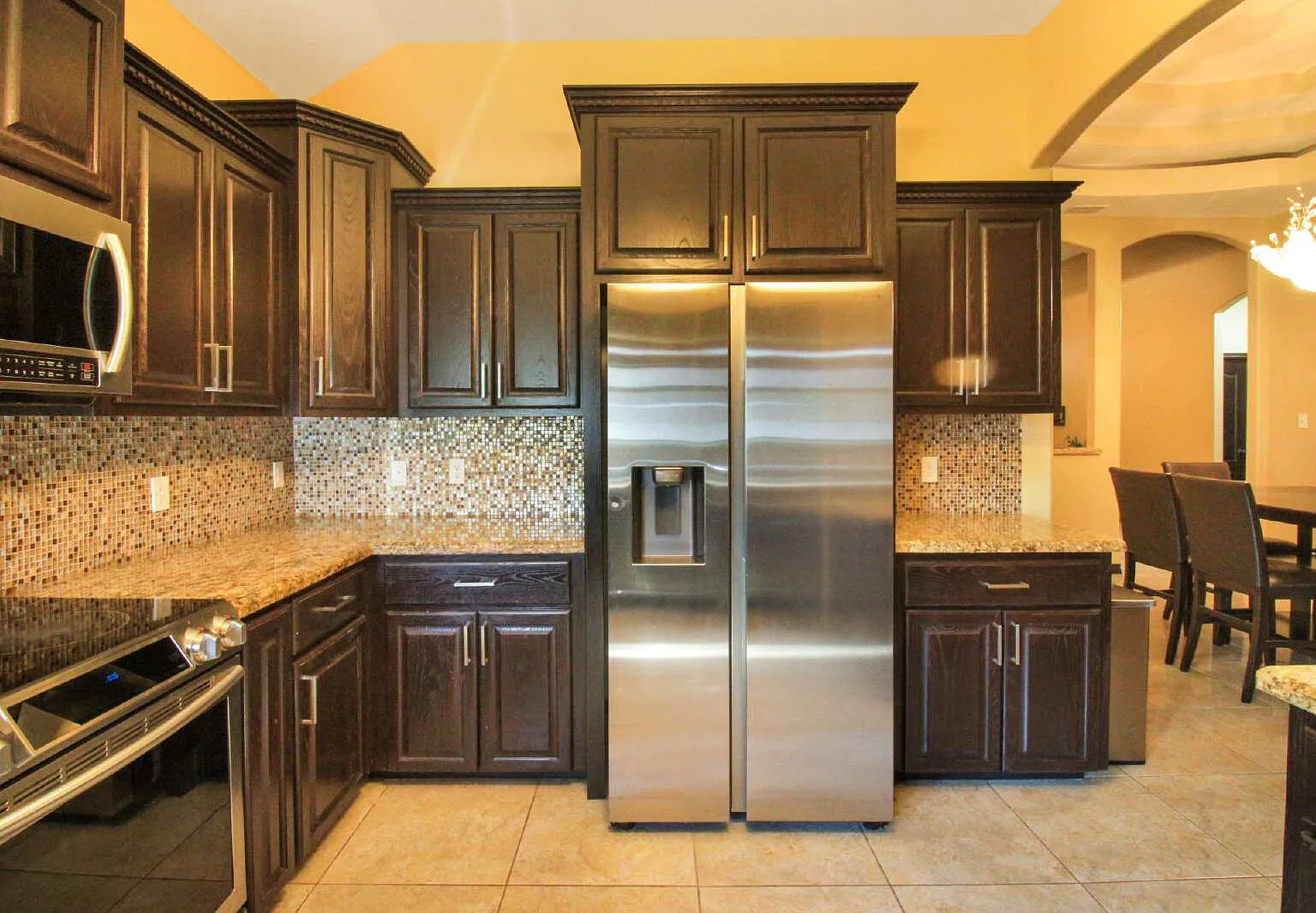 3 bed, 2.0 bath, $2,300 — Photo 3