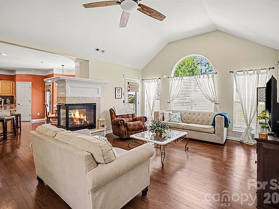 5th image of 11539 Baystone Pl