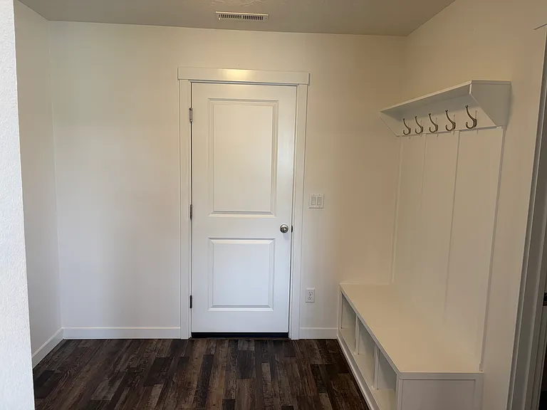 10935 Parachute Ct — Photo 5