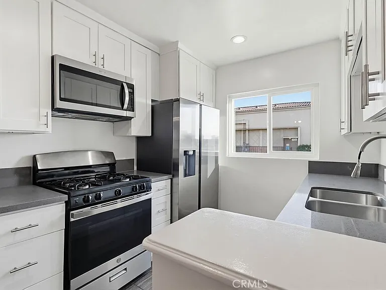 6065 Pickford Pl #1 — Photo 5
