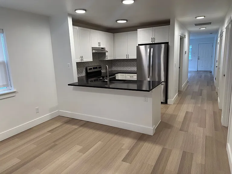 Sunray Terrace Senior Apartments — Photo 25