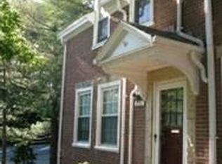 3151 S Stafford St, Arlington, VA 22206