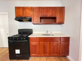 81 Andrew St #2E, Bayonne, NJ 07002
