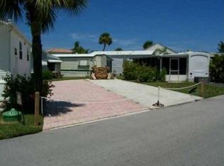 518 Nettles Blvd, Jensen Beach, FL 34957