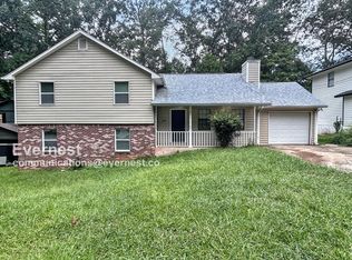 5291 Kemper Pl, Stone Mountain, GA 30088