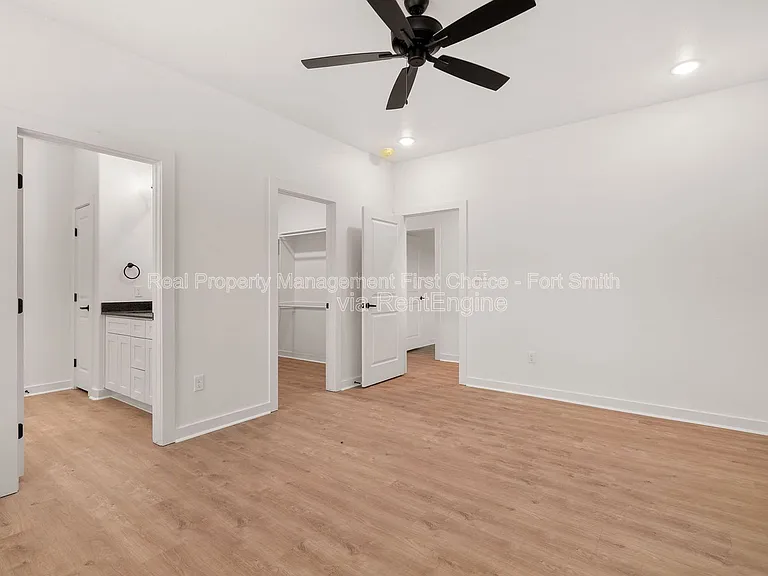 8826 Cantera Dr #B — Photo 25