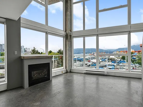 289 Alexander St #429, Vancouver, BC V6A 4H6