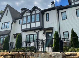 966 Lennox Blvd, Vestavia Hills, AL 35216