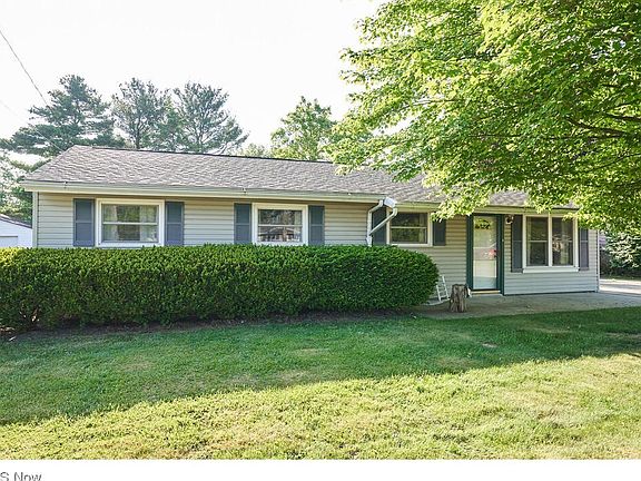 3rd image of 3518 Keswick Dr