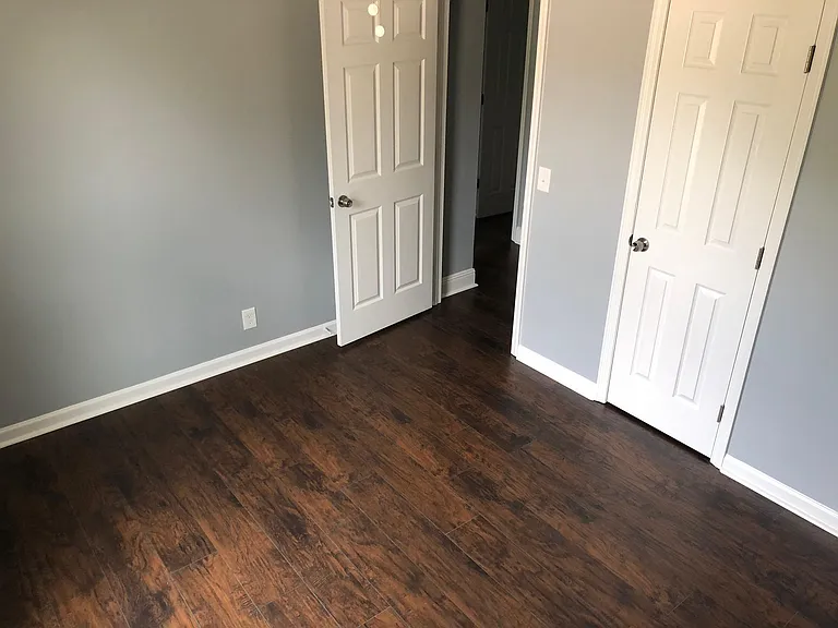 16 Peachtree St — Photo 8