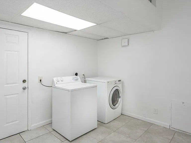 45503 Genoa Ave — Photo 6