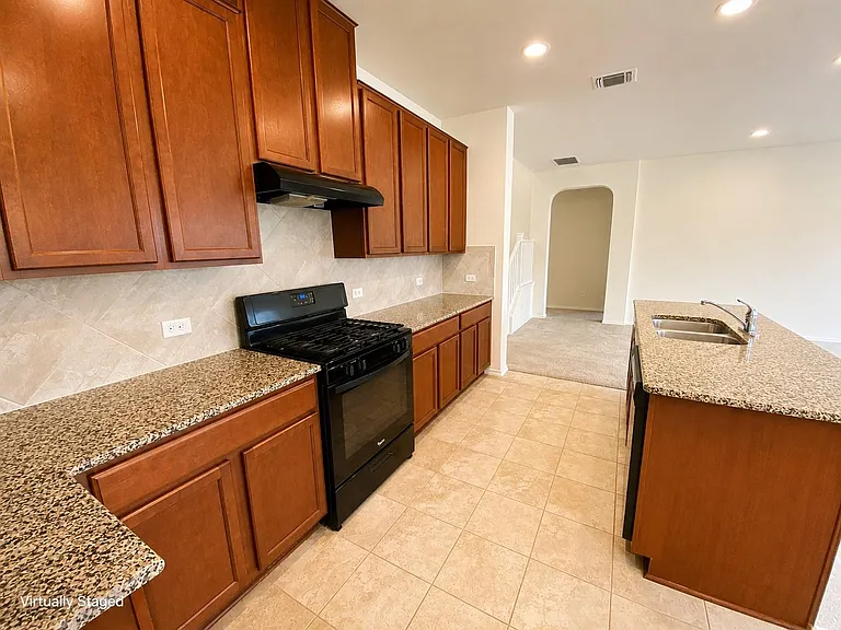 1313 Arbor Acres Loop — Photo 5