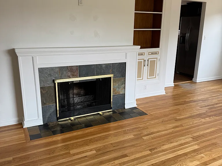 803 E 37th Ave — Photo 8