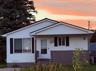 1465 E Judd Rd, Burton, MI 48529