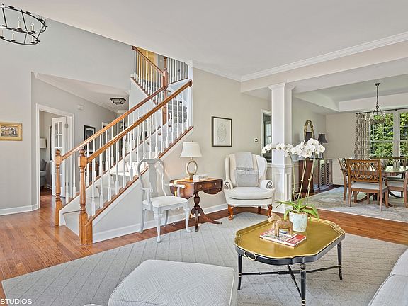 2nd image of 1532 Buckingham Glen Cir