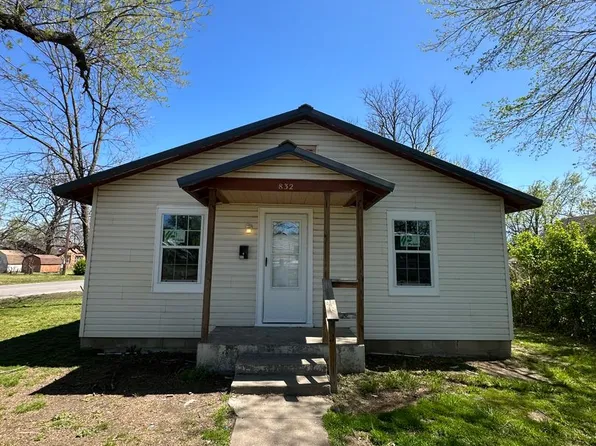 832 I St NW, Miami, OK 74354