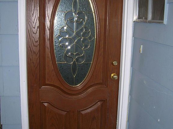 Beautiful front entry way!
