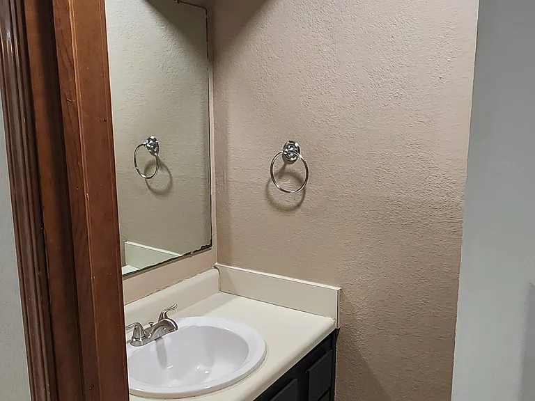 Downstairs 1/2 bath