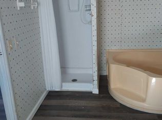 204 Elm Ln, Rhome, TX 76078