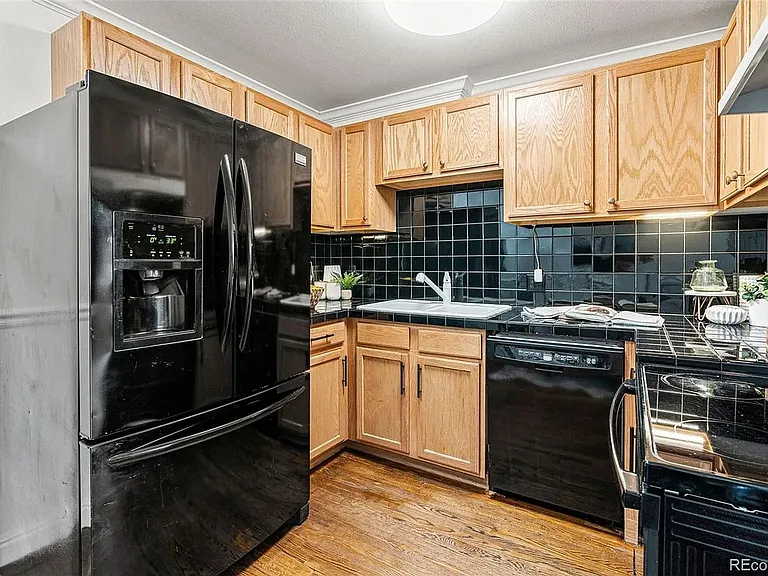 1390 N Emerson St #508 — Photo 9