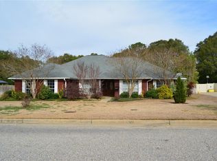 208 Britt Dr, Enterprise, AL 36330
