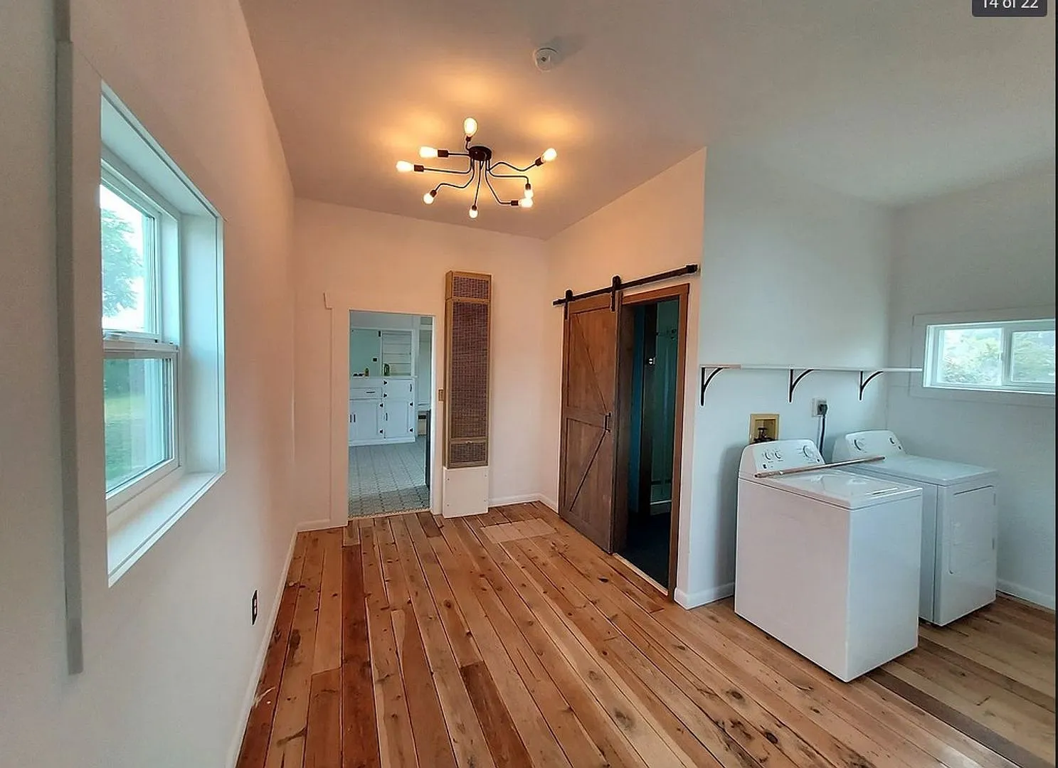 Charming 2 Bed, 1 Bath home on 2.24 acres! — Photo 4