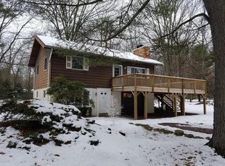 120 Michelle Ln, Bartonsville, PA 18321