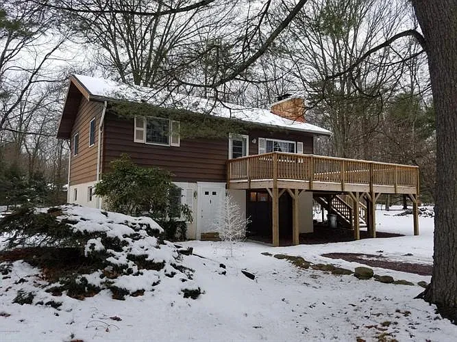 120 Michelle Ln photo 1