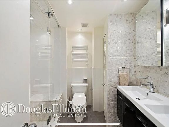 3rd image of 115 4th Ave APT 2H