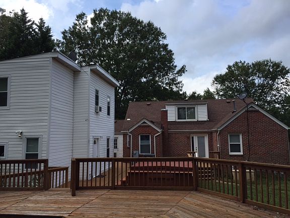 4th image of 1220 Whaley Ave