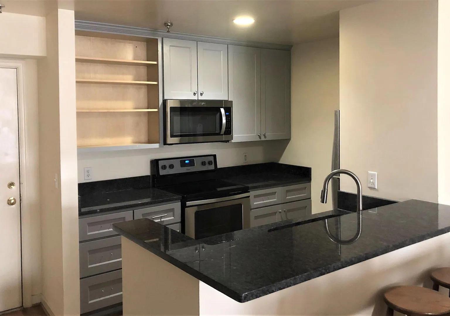 324 13th Street NW — Photo 3