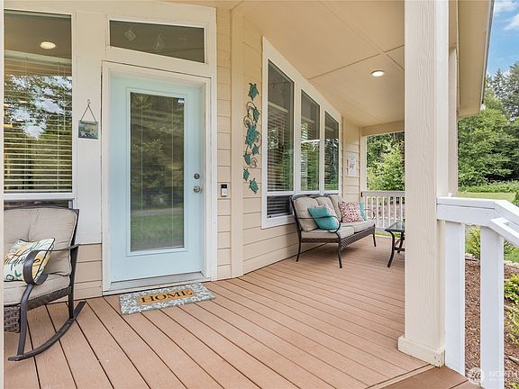 3rd image of 16012 Jade Street SE