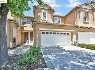 283 Washington Dr, Brentwood, CA