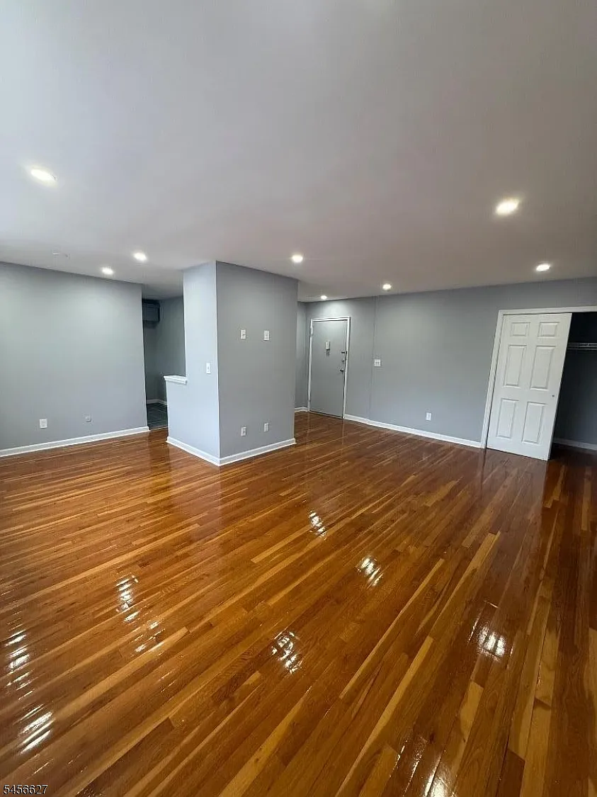 1 bed, 1.0 bath, $1,825 — Photo 4