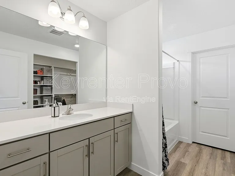 522 N Scuttlebutt Ln — Photo 25