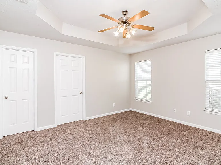 1202 Elisha Ct — Photo 6