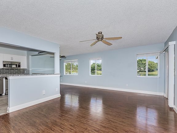 5th image of 2259 Coach House Blvd #705