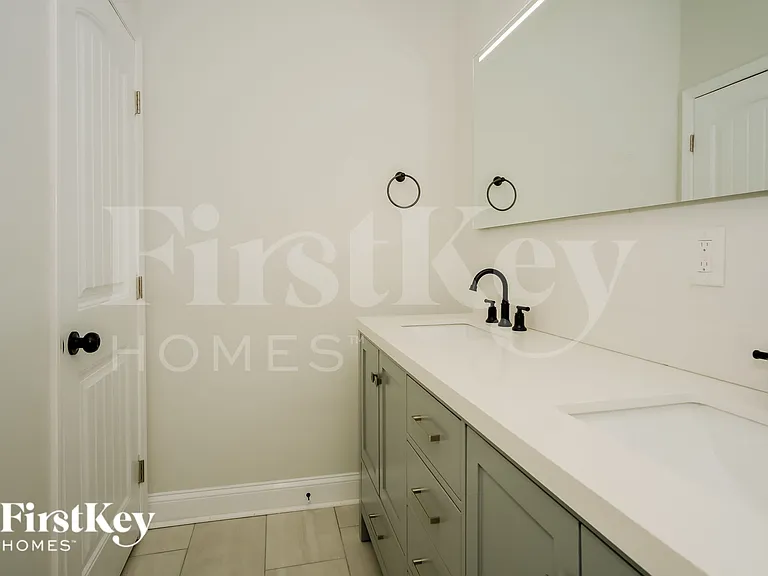 123 E End Ave — Photo 8