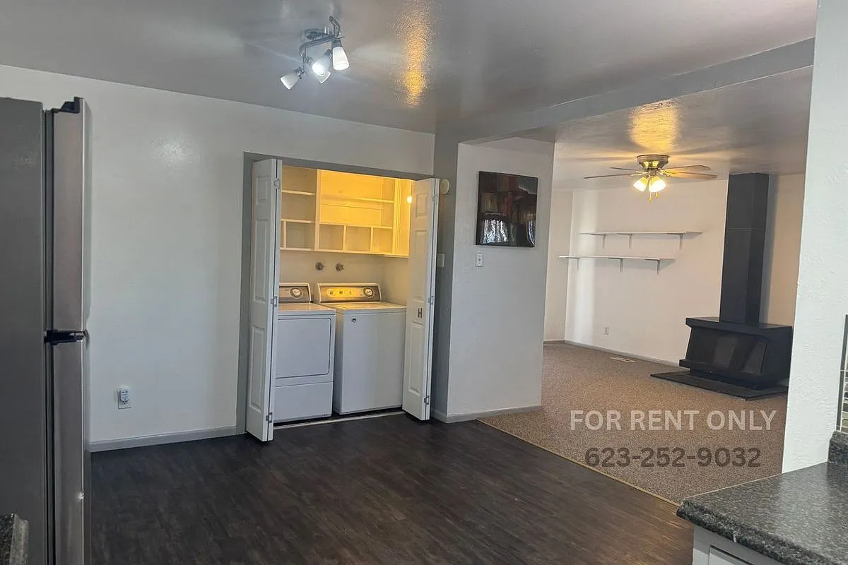 4 bed, 2.0 bath, 1815 sqft, $2,000 — Photo 4