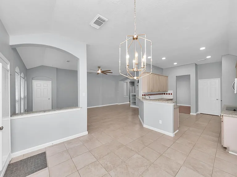 1819 Misty Falls Ln — Photo 14