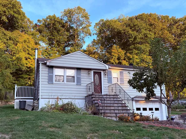 18 Charles Road, Seymour, CT 06483