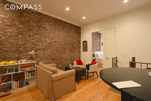 Rented by Compass | media 36