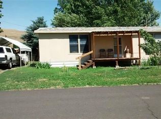 103 6th St, Starbuck, WA 99359