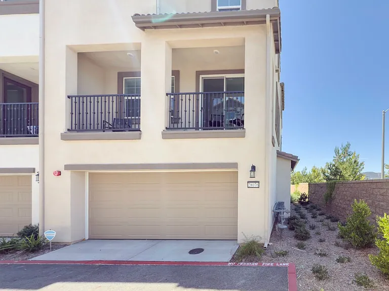 28076 Melrose Dr — Photo 6