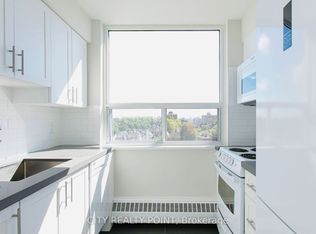 490 Eglinton Ave E #302, Toronto, ON M4P 1M4