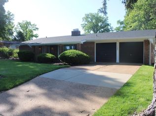 12680 Fee Fee Rd, Saint Louis, MO 63146