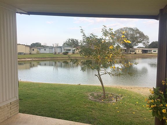 4th image of 39 S Meadow Dr